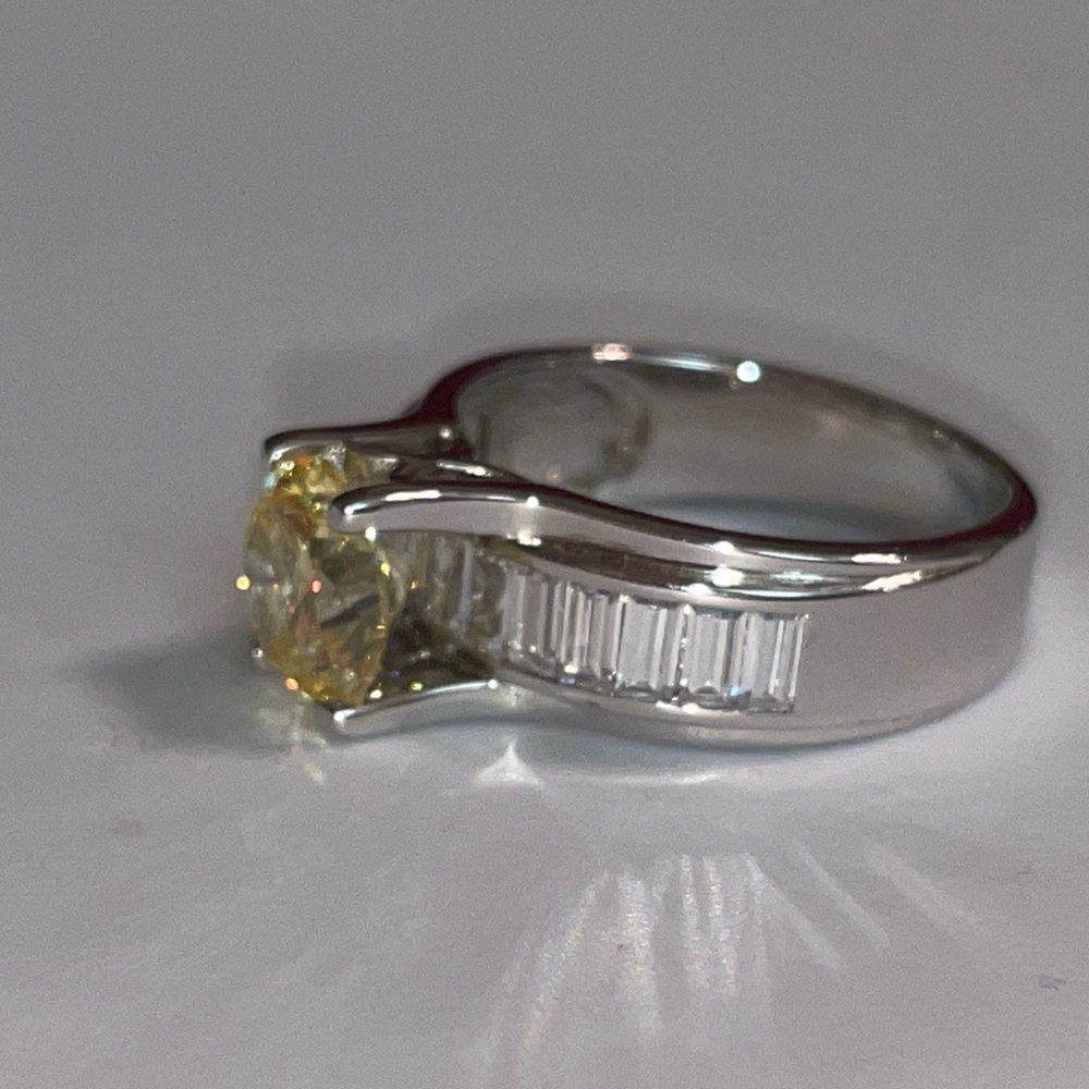 Yellow CZ wedding ring - Picture 6 of 7